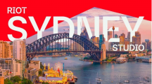拳頭游戲收購(gòu)《坦克世界》開發(fā)商旗下 Wargaming Sydney 工作室，協(xié)助開發(fā)《英雄聯(lián)盟》